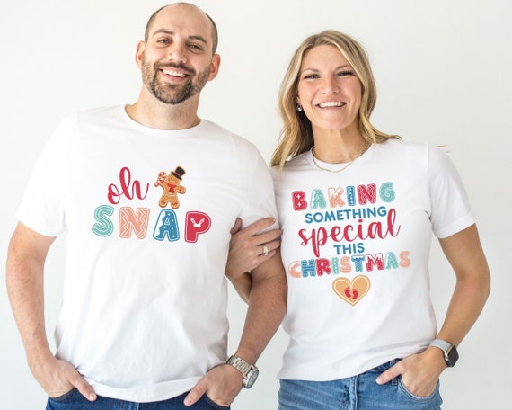 Christmas Pregnancy Announcement Shirt Couples Baby Reveal T-Shirt Christmas Pregnancy Announcement Shirt Couples Baby Reveal T-Shirt