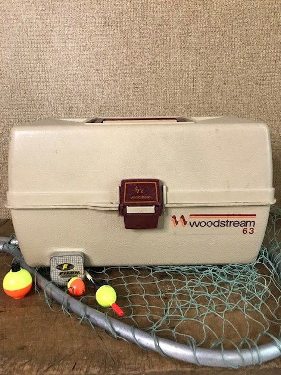 Vintage Woodstream 3-tier 63 Tackle Box Fishing Lake Outdoorsman
