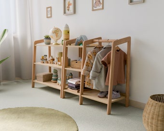 Montessori kinderkamerensemble: ruime kledingkast en boekenplank, stijlvolle opbergoplossing voor peuters