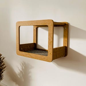 Wall-Mounted Cat House – Floating Bed for Cats