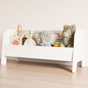 Spacious Toy Chest Toy Storage Solution for Nursery and Playroom Storage image 2