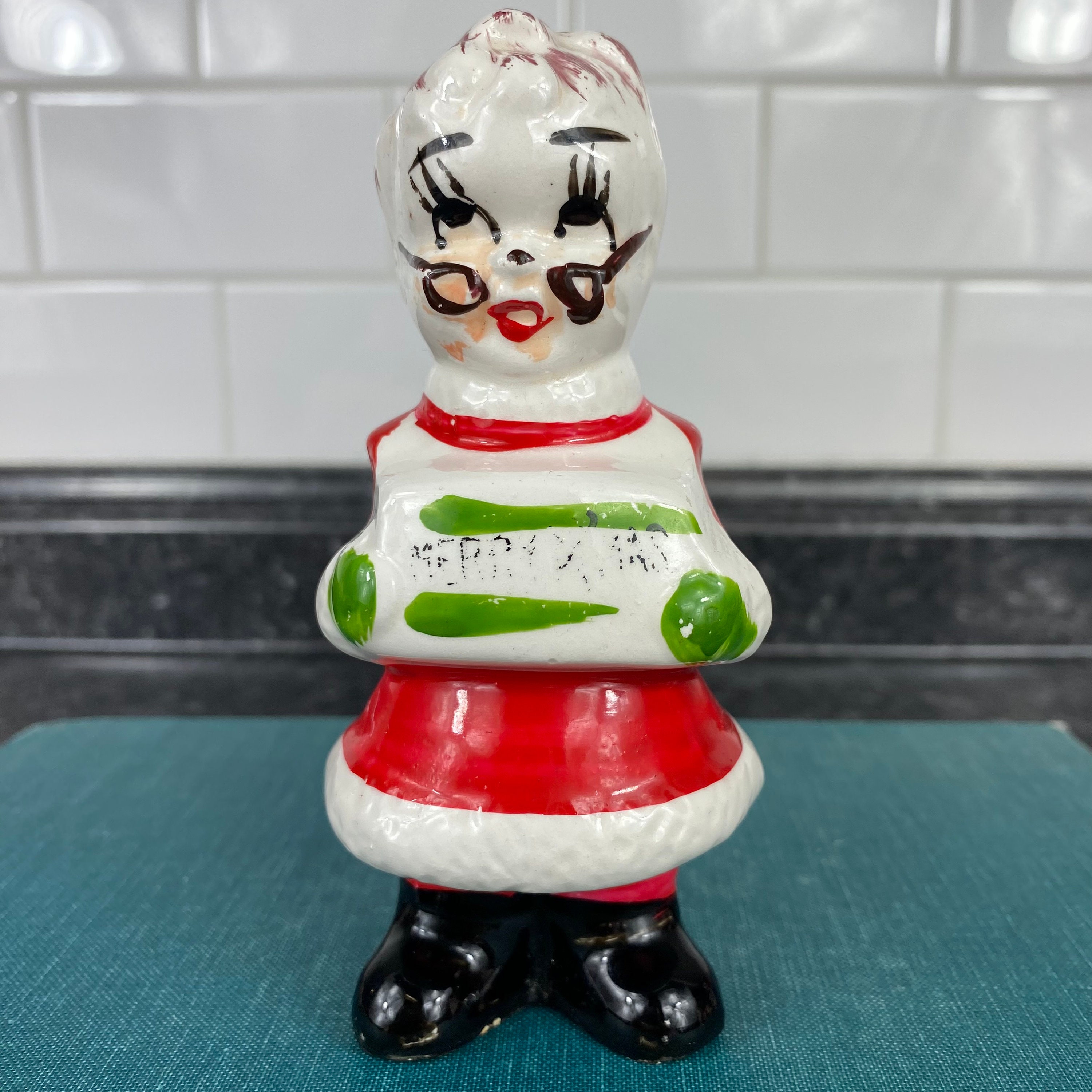 Vintage Santa and Mrs. Claus Salt & Pepper Shaker Set
