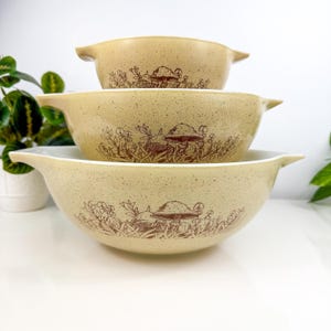 Vintage Pyrex Forest Fancies Mushroom Mixing Bowls Set of 3, 401,403,404, Pyrex Vintage Cinderella Bowl Set, 1980 Brown White Old Mushroom