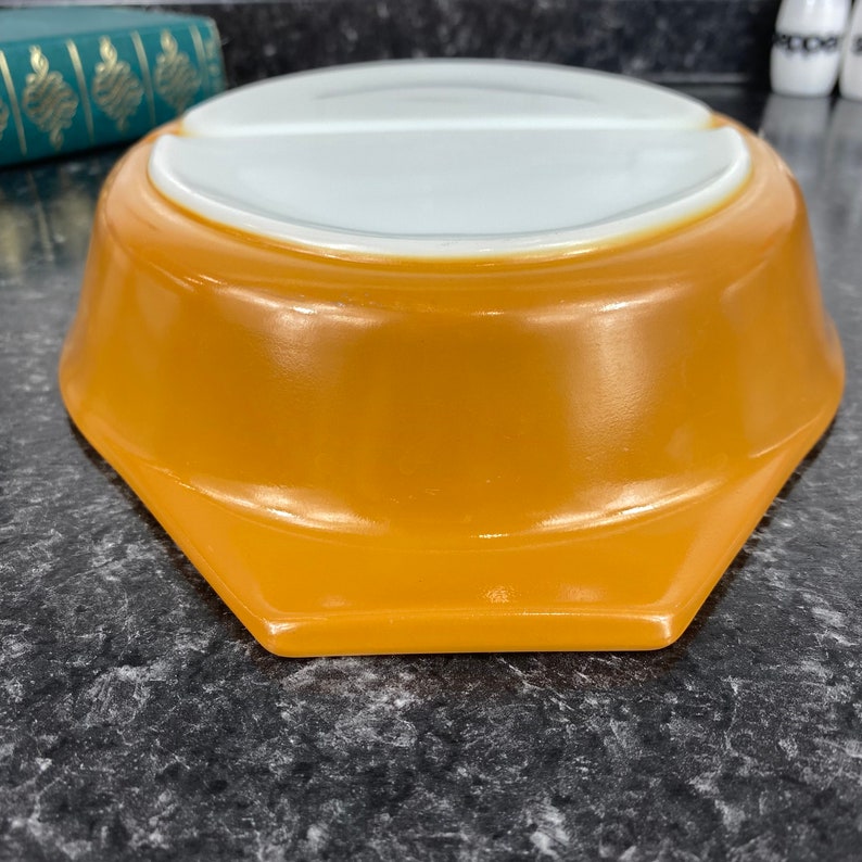 Vintage Pyrex Old Orchard Brownish Orange Divided Dish, Old Casserole Dish, No Lid 1970s Pyrex Casserole Dish, 1.5 Quart Serving Dish image 5