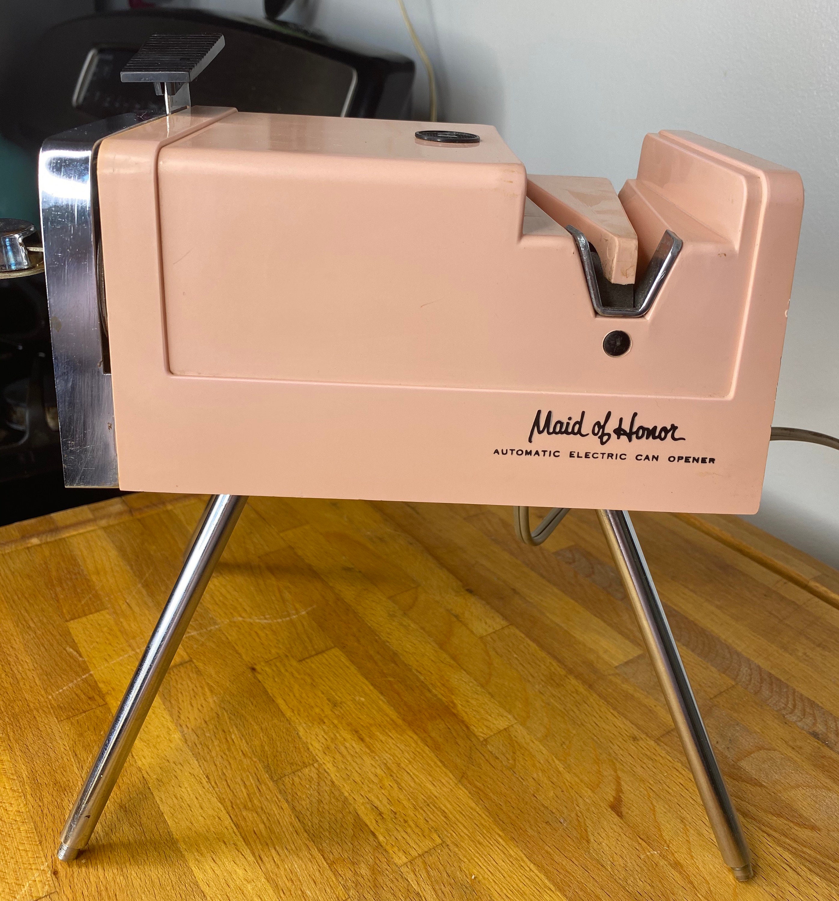 USA, Modern 50's Retro Pink Maid of Honor Electric Can Opener & Knife  Sharpener -- Antique Price Guide Details Page