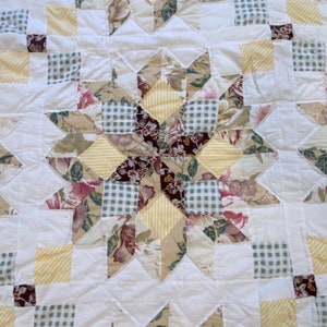 Vintage 16 Pointed Star Quilt, Large vintage blanket, hand crafted quilt, paisley florals checkers stripes image 5
