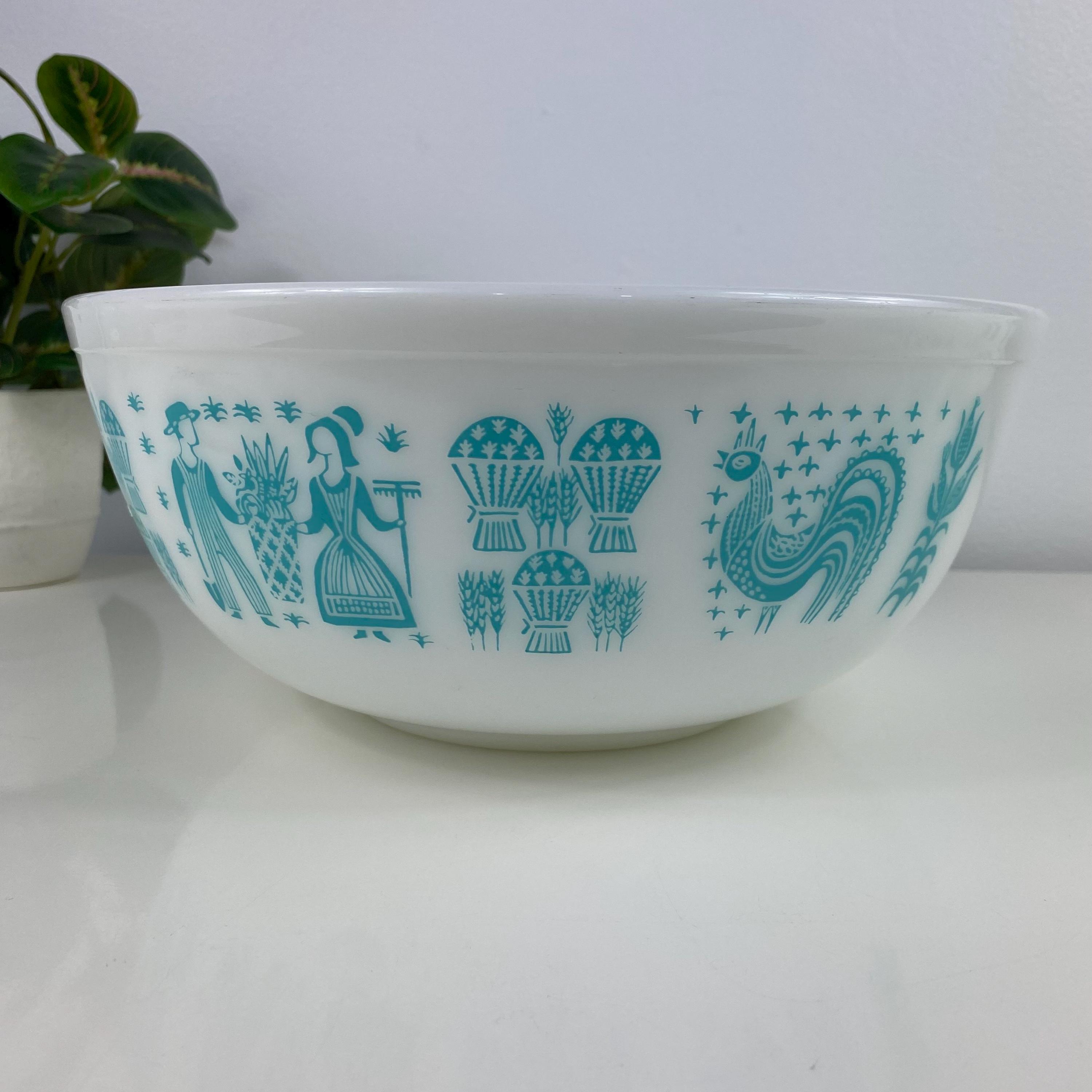 Vintage Pyrex All White Butterprint Mixing Bowl Complete Set