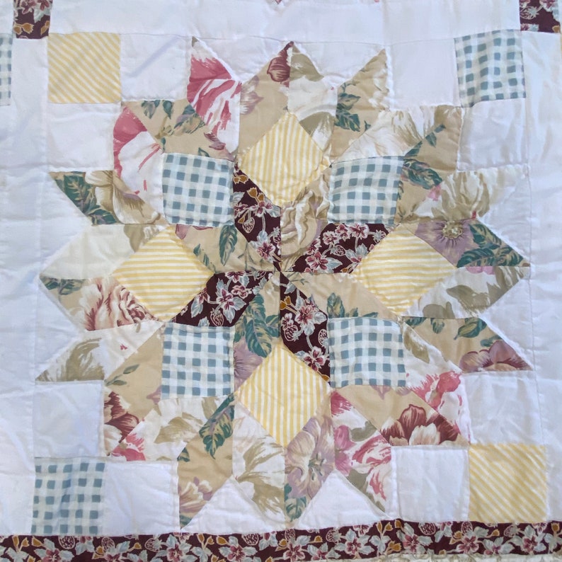 Vintage 16 Pointed Star Quilt, Large vintage blanket, hand crafted quilt, paisley florals checkers stripes image 3