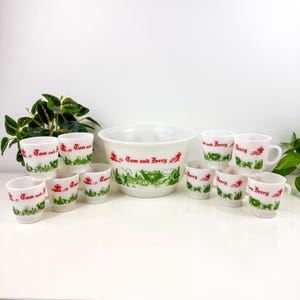 Vintage Hazel Atlas Tom & Jerry Christmas Punch Bowl Set w/10 Mugs, Christmas Scene Carriage Egg Nogg Bowl Cups Milk glass 50s Christmas MCM
