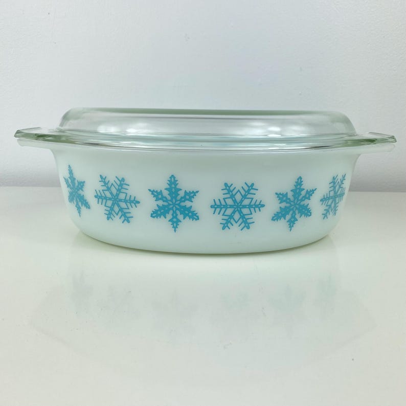 Pyrex Snowflake Pattern Casserole Vintage Pyrex Turquoise Snowflake Casserole Dish With Lid - Etsy