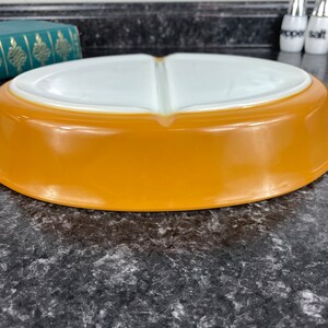 Vintage Pyrex Old Orchard Brownish Orange Divided Dish, Old Casserole Dish, No Lid 1970s Pyrex Casserole Dish, 1.5 Quart Serving Dish image 4