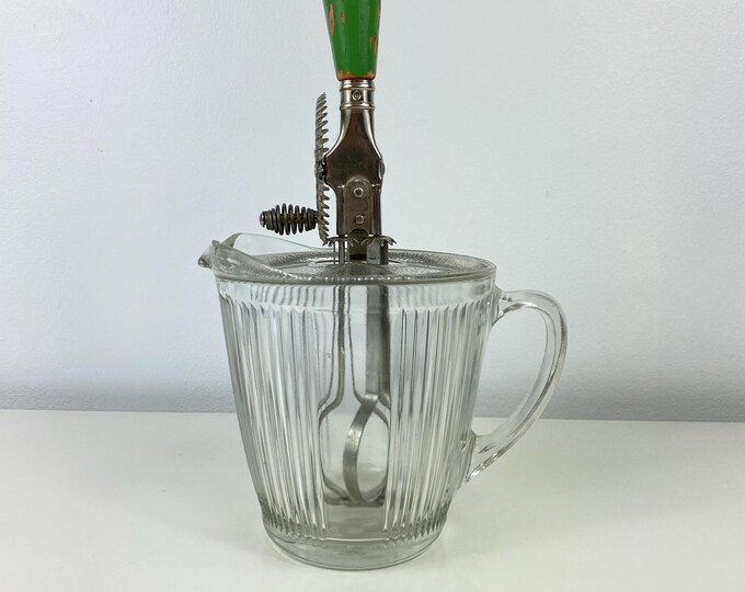 Vintage ECKO Hand Mixer Glass Pitcher Mixing Bowl W/splash Guard ...