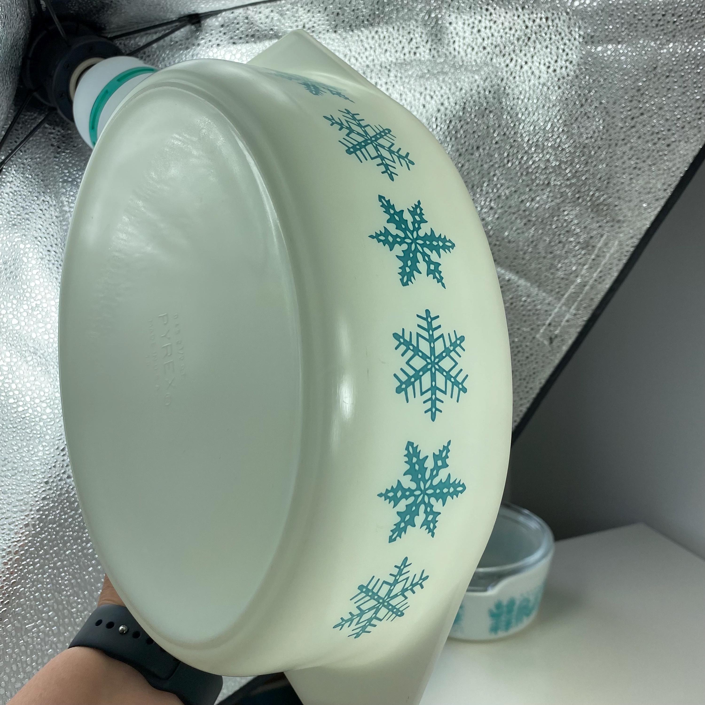 オールドパイレックス スノーフレーク ターコイズ&ホワイト ヴィンテージ パイレックス ターコイズ スノーフレーク キャセロール皿