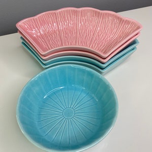 MCM Pink & Blue Art Pottery 5 Piece Chip and Dip Set Made in the USA Divided Crescent Serving Dish Veggie Tray Tidbit Snack Dish Vintage image 5
