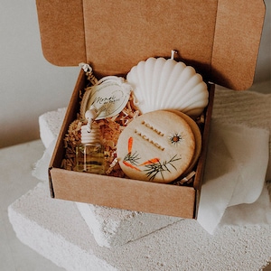 Happy Holidays Gift Box for Teacher, Nanny, Master, Atsem