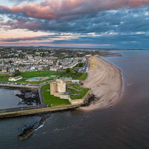Broughty Ferry Castle at Sunset, Dundee, Scozia - A3, A2 o A1 Stampa fotografica scozzese fine art firmata - Consegna gratuita nel Regno Unito