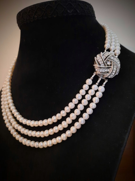 3 row outlet pearl necklace