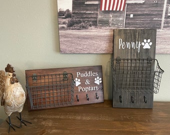 Personalized Wooden Dog Leash Holder Sign For Pet Parents