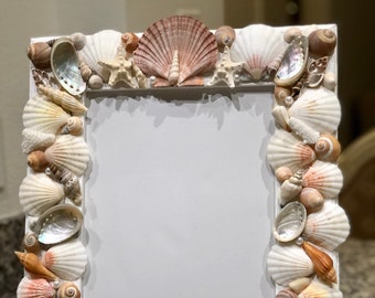 Seashell handcrafted photo frame, Handmade Picture Frame, Seashell decorated picture frame, Beach art frame, Seashell photo frame, frame