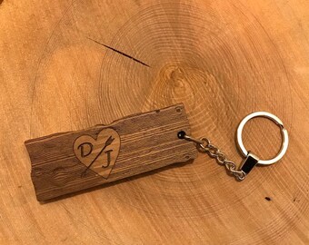 Carved log effect Solid wood  Key ring