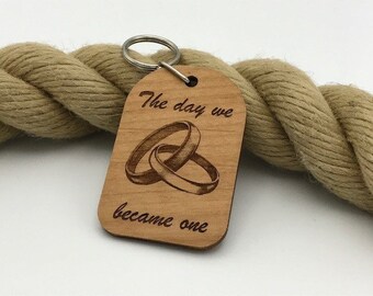 Personalized Solid wood  Key-ring Gift