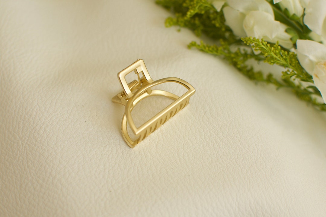 Small Mini Metal Half Moon Hair Clip, Hair Claw Clip, Metal