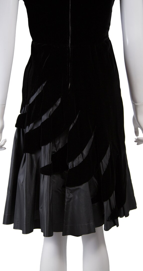 Vintage 1940s Black Velvet Cocktail Dress - image 7