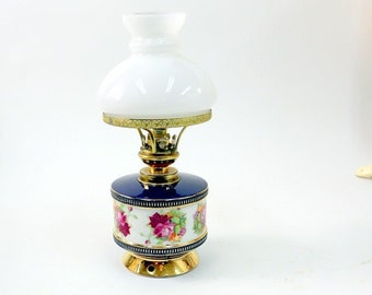 Vintage table lamp with brass and ceramic fixtures
