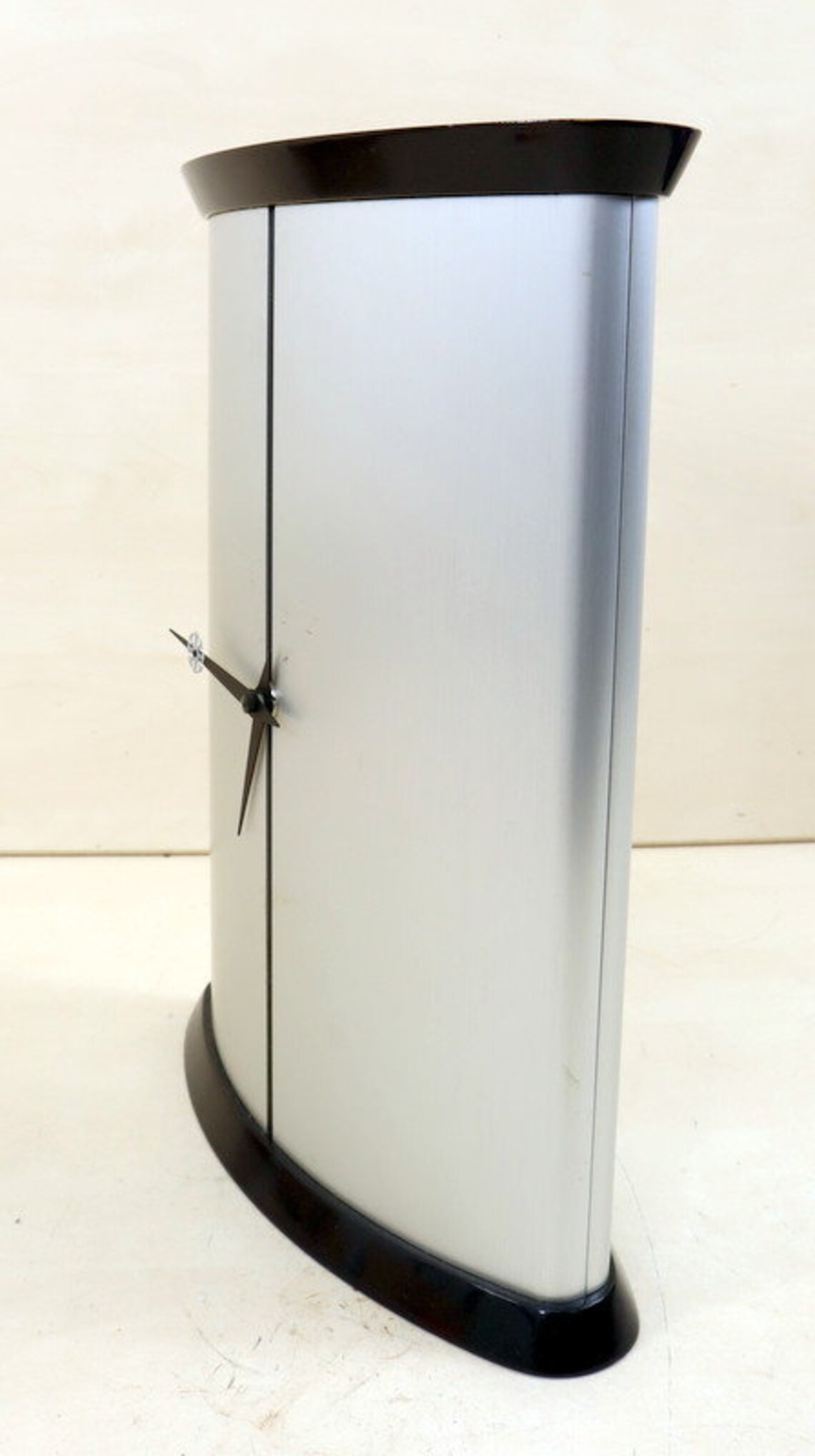 Modern Table Clock on Battery. Etsy UK