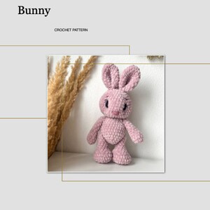 wzór szydełkowy pdf na małego króliczka z puchatej włóczki, łatwy do wykonania, dużo zdjęć w instrukcji zdjęcie 7