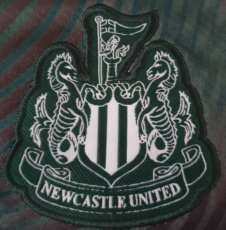 Original Newcastle United Football Club Away Brand-New Shirt Jersey 2019-2020 Andy Carroll #7. Size: XL-Adult image 5