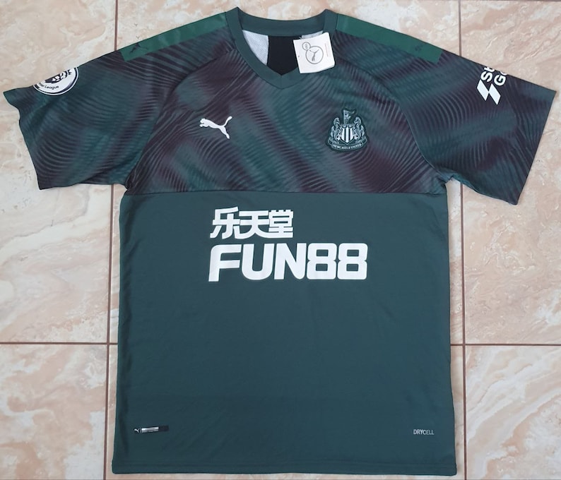 Original Newcastle United Football Club Away Brand-New Shirt Jersey 2019-2020 Andy Carroll #7. Size: XL-Adult image 1