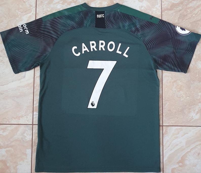 Original Newcastle United Football Club Away Brand-New Shirt Jersey 2019-2020 Andy Carroll #7. Size: XL-Adult image 2