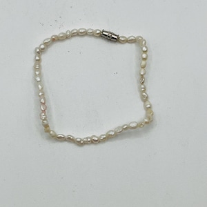 Freshwater Seed Baroque Pearl Dainty Bracelet