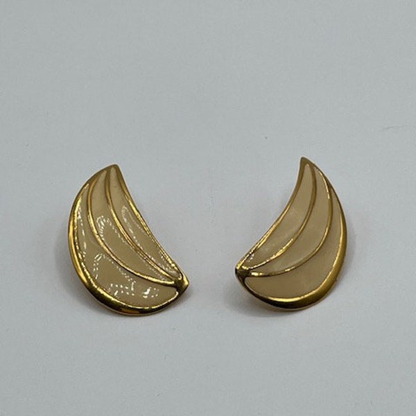 Vintage Signed Napier Gold & Cream Enamel Detailed Swirled Pierced Earrings Retro Costume Jewelry