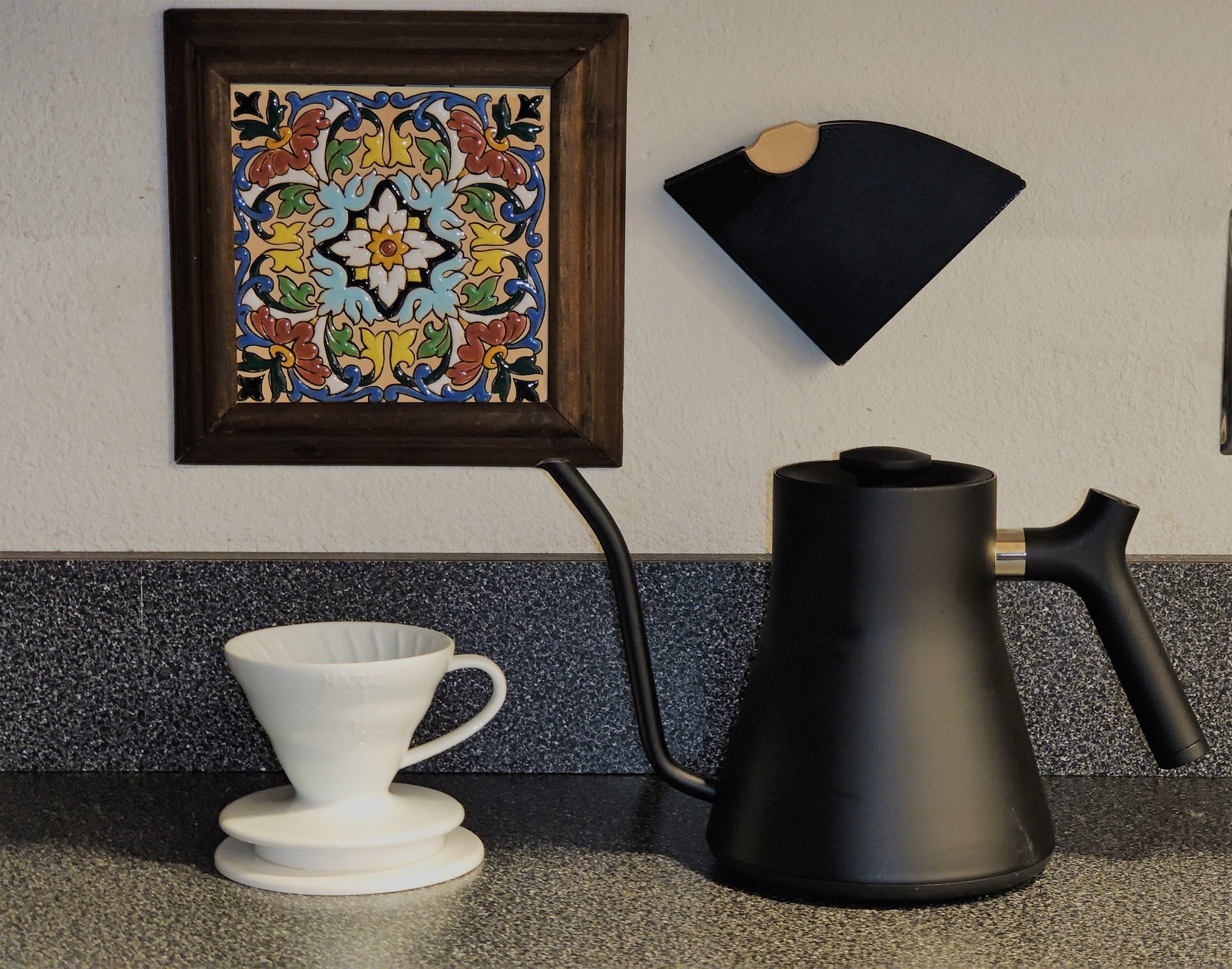 v60 coffee filter holder