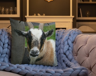 Farmhouse Decor | Farm Goat Pillow | Linen Throw Pillow | Home Decor