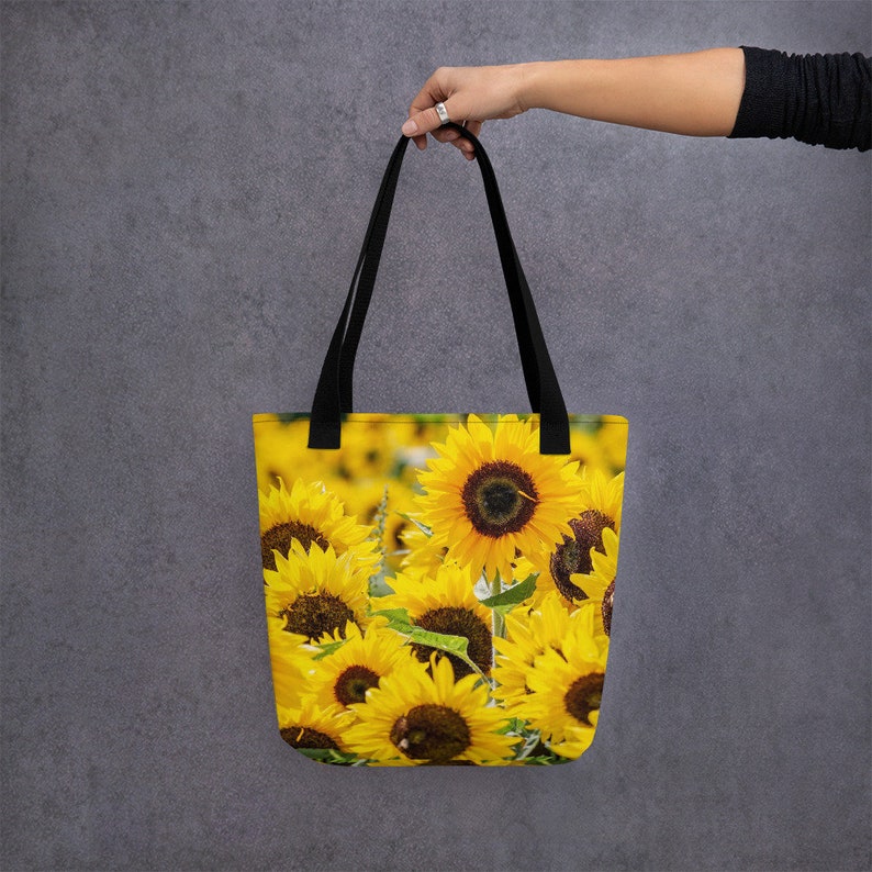 Sunflower Sentinel Quilted Tote Bag NCU0NXD556
