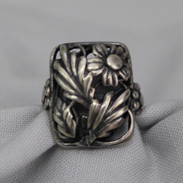Coro Sterling Craft Floral Ring