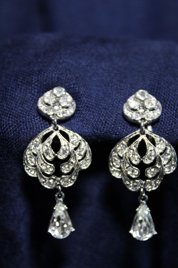 ORA Vintage Screwback Rhinestone Earrings