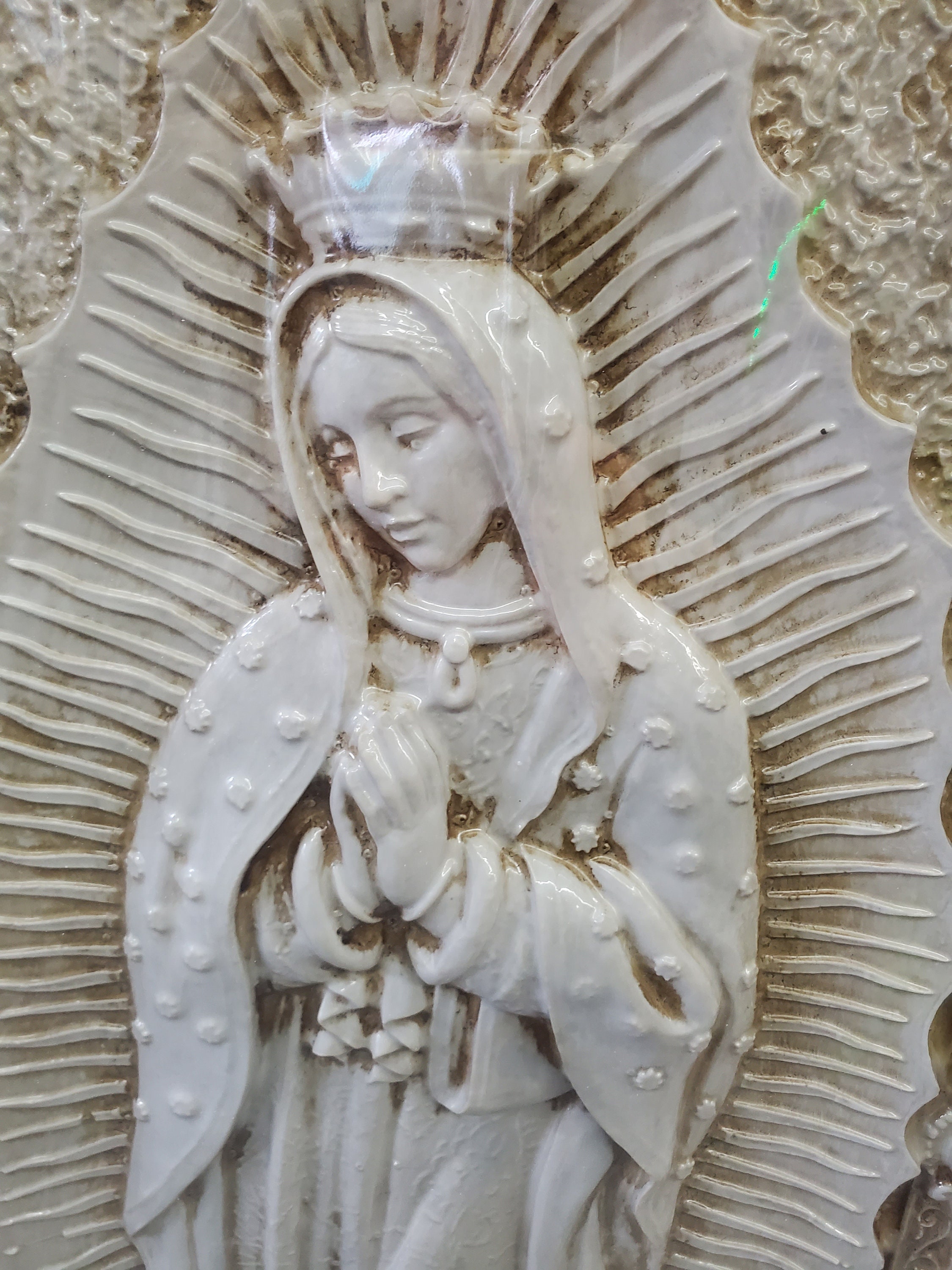 GUADALUPE マリア像 THE CRIMIE GARDEN GUADALUPE マリア像 THE CRIMIE GARDEN Our Lady of Guadalupe