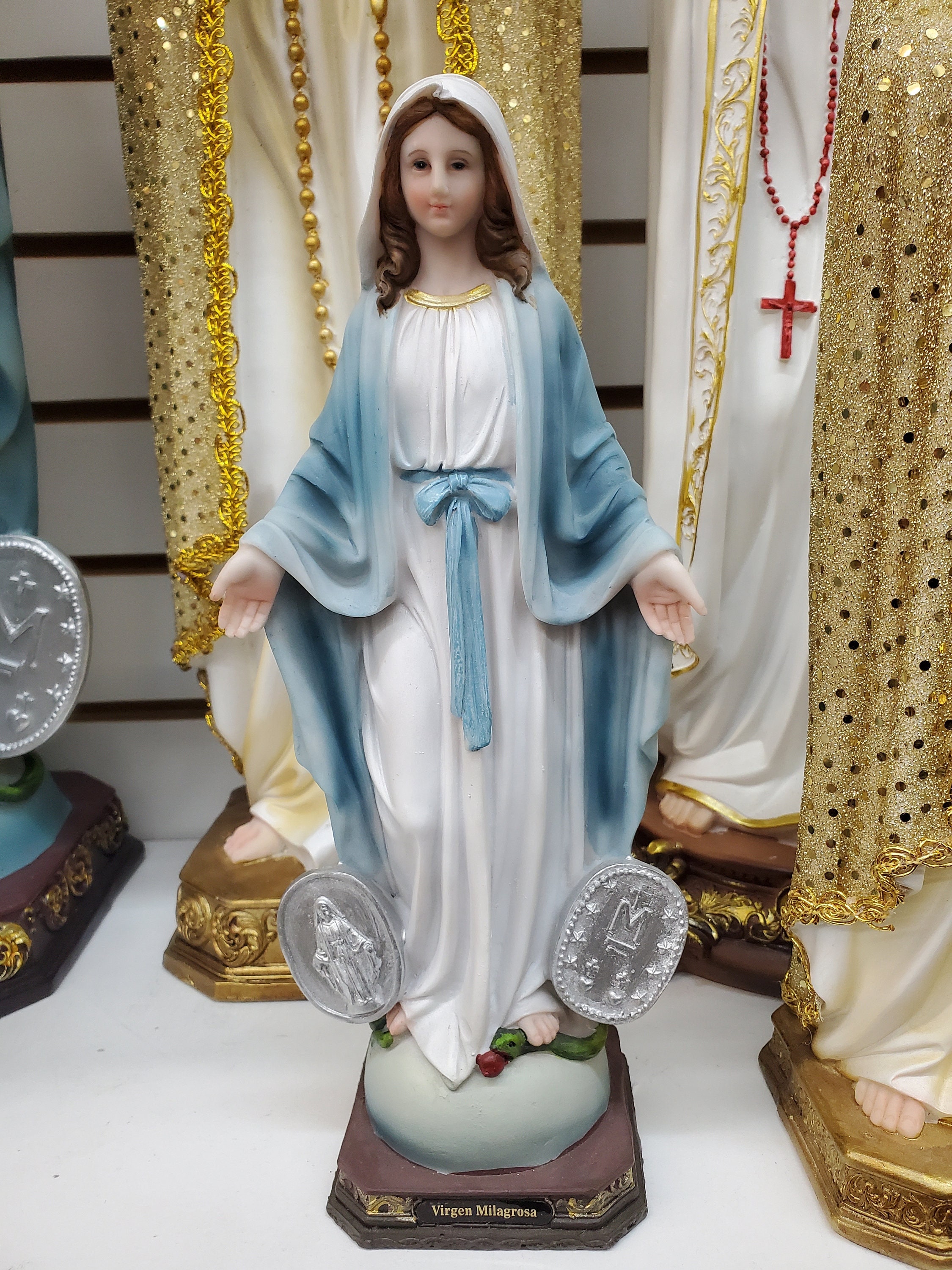 Miraculous Medal Virgin. Virgen de la Medalla Milagrosa. (with clear epoxy  coating)