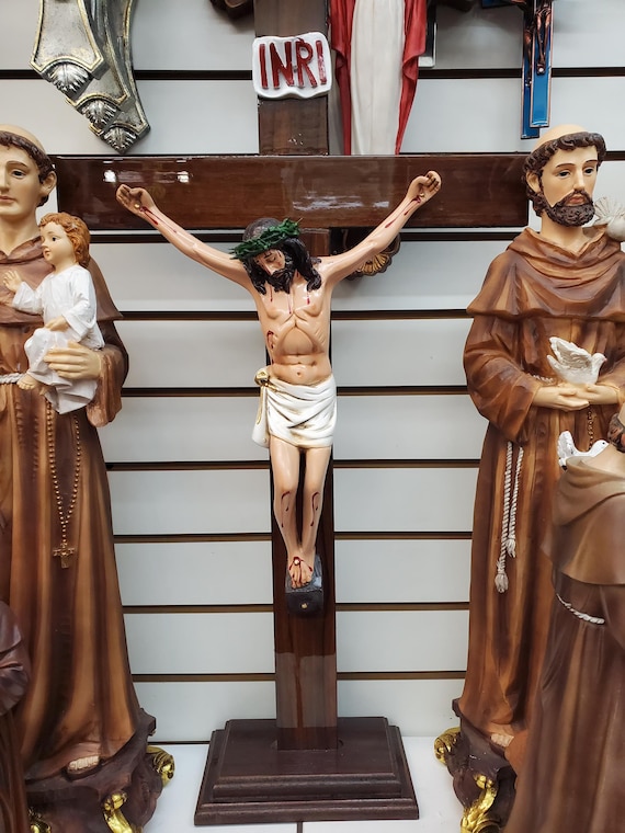 28 Inch Tall Standing Cross With Base Jesus Christ Crucifix