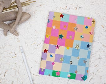 Rainbow Checkered Stars iPad Case with Pencil Holder Cover for iPad A16 11/10/9/8th Gen M4 Air 11/13 inch iPad Pro 11/13 Mini 6/7 A17pro