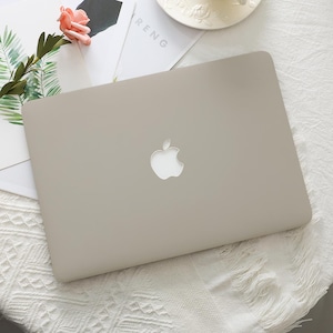 Oatmeal Warm Grey Solid Color Macbook Case for Macbook Air 15/13/11 Pro 16/15/14/13 2025 2024 M4 M3 M2 M1 Mac Laptop Cover for Mac 12 Inch