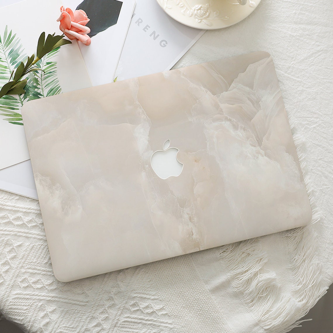 Mobigear Marble - Apple MacBook Air 13 Pouces (2018-2020) Coque MacBook  Rigide - Blanc / Bleu 578780 