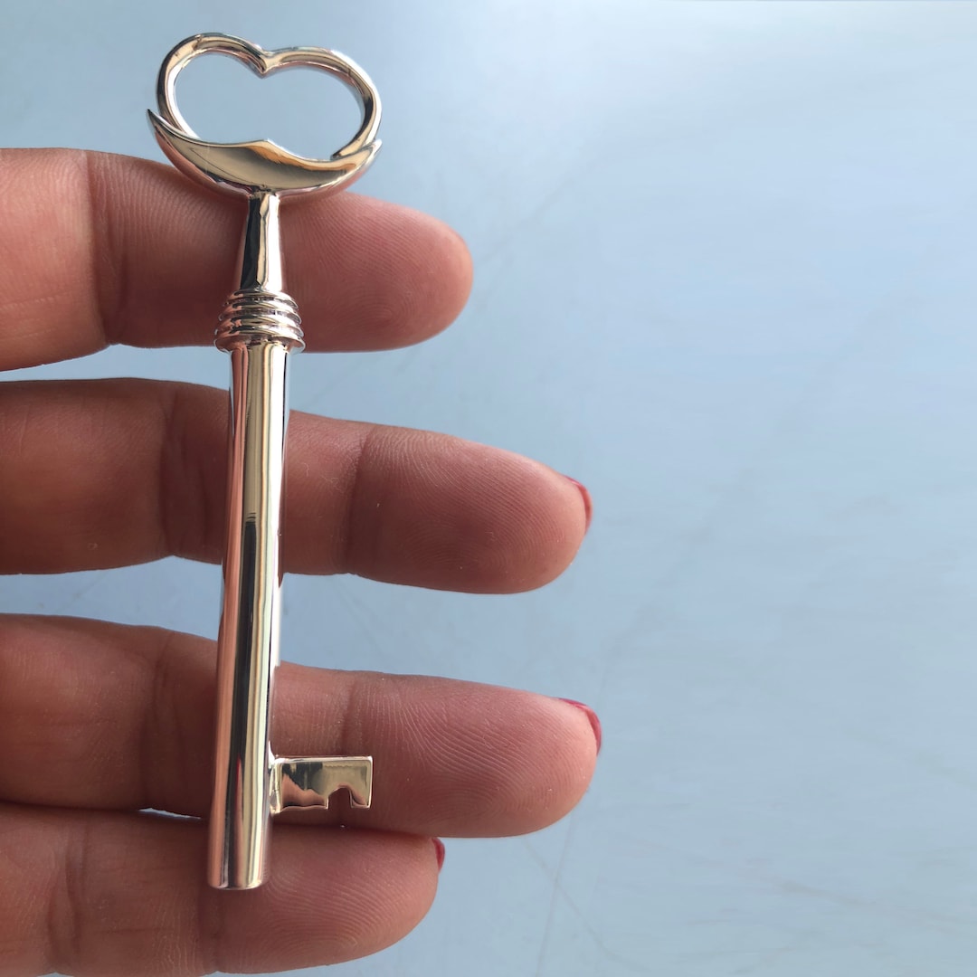 Key Shaped Key Holder 925 Sterling Silver English Hallmarks