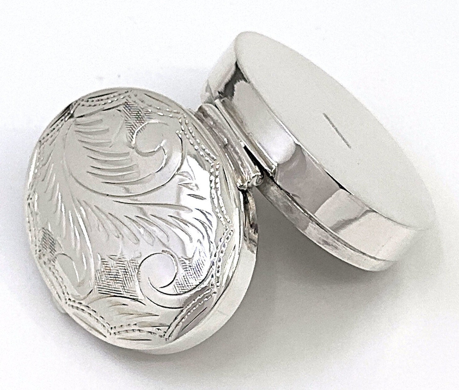 Medium Engraved Oval Pill Box 925 Sterling Silver English