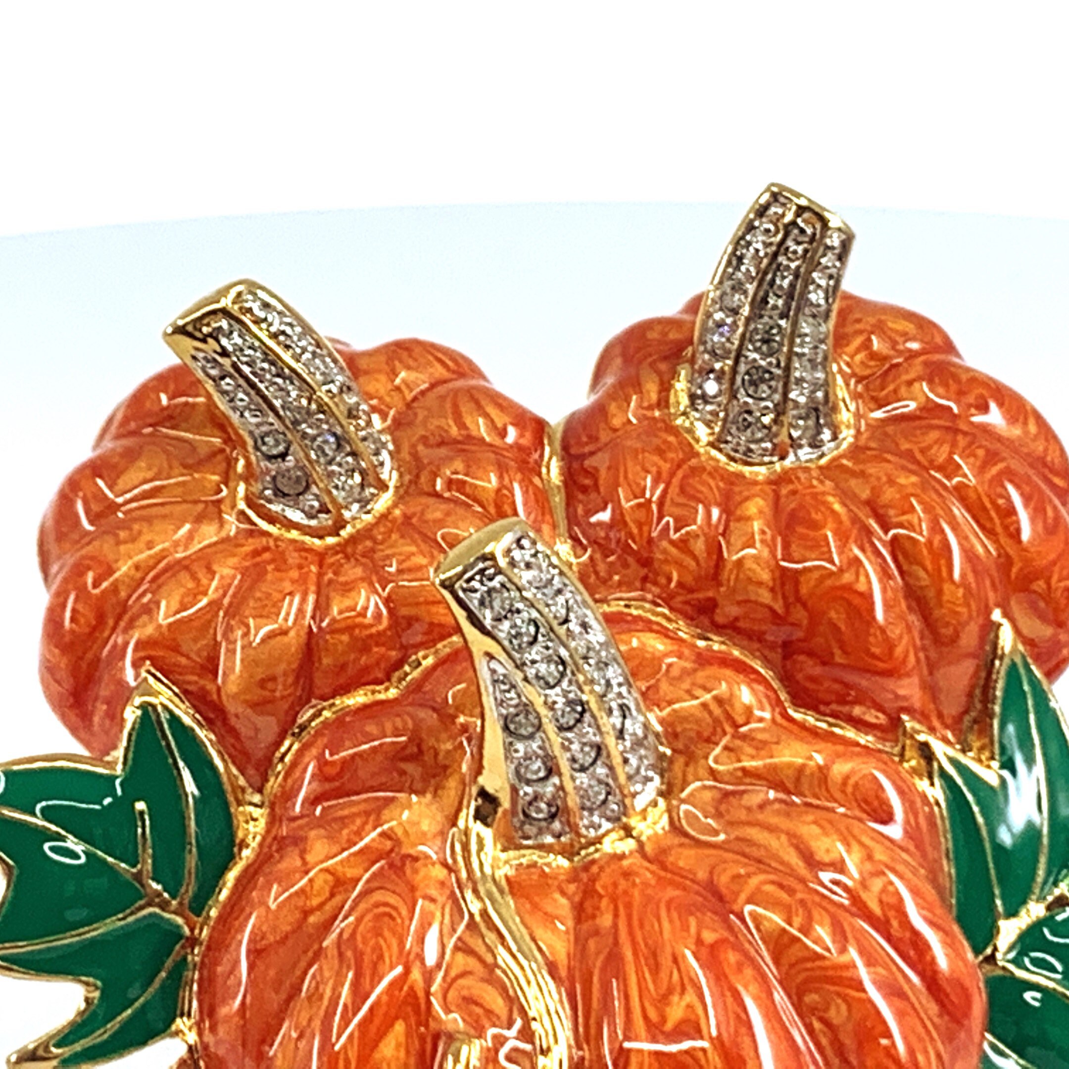 Spilla Halloween A Forma Di Zucca Con Cappello Da Strega E Scopa, Placcata Oro E Strass, Regalo Uomo/Donna