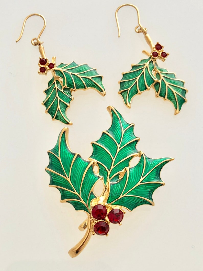 Christmas Holly Pin Brooch Gold Plated Metal Alloy Set With Enamel and Sparkling Swarovski Crystals by JewelAriDesigns image 8